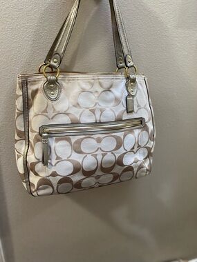 Coach Signature Shoulder Tote in Cream and Tan